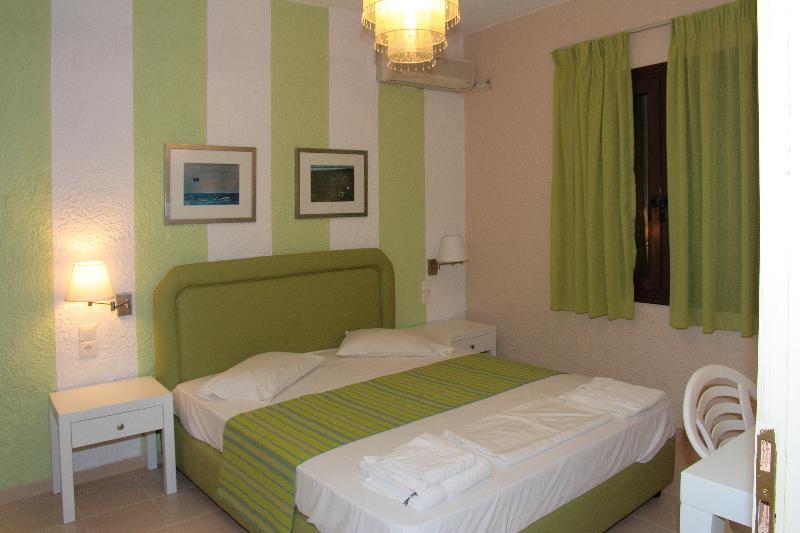 Perla Hotel อาเยีย เปลาเยีย ภายนอก รูปภาพ